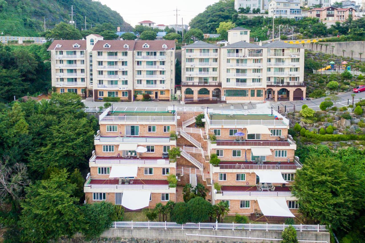Home Fourest Resort Geoje Exterior photo