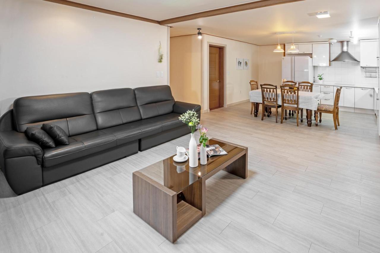 Home Fourest Resort Geoje Exterior photo